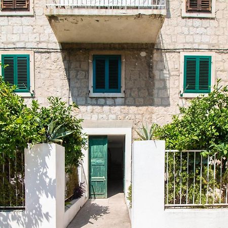 Apartment Centre In Stone House سبليت المظهر الخارجي الصورة